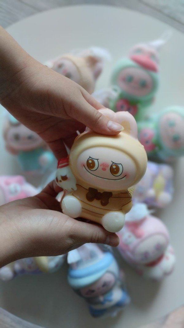 Producto - Squishy Labubu