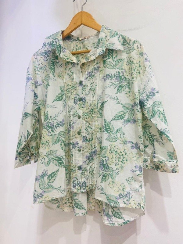 Producto - camisa estampada verde - 1