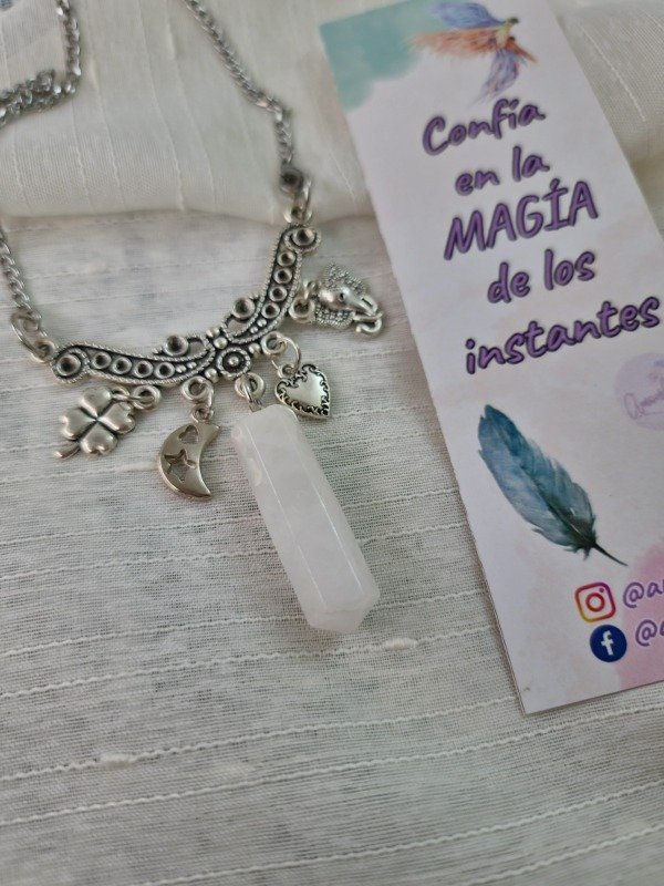 Producto - Collar Péndulo de Cuarzo blanco y dijes