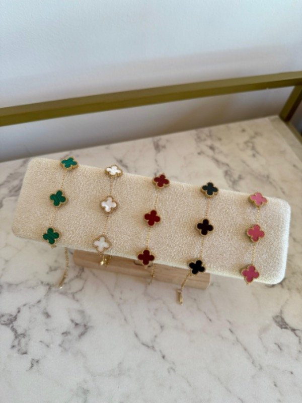 Producto - PULSERA TREBOL ACERO DORADO