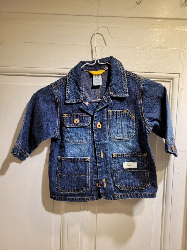 Producto - Campera de jean GAP azul Talle 12/18 meses - PRECIO: 24X