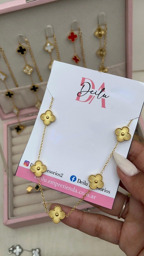Producto - Collar treboles gold