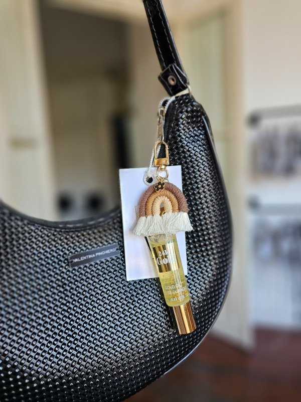 Producto - Bagcharm arcoiris gold