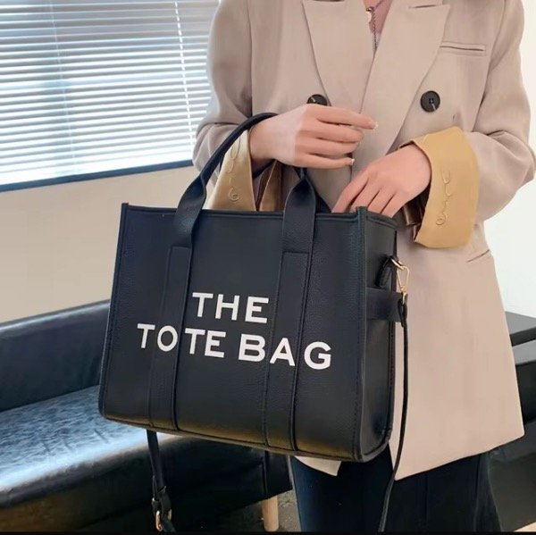 Producto - TOTE BAG NEGRA