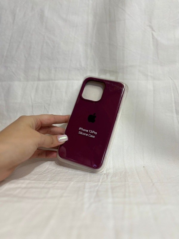 Producto - Iph 13 pro silicona case vino