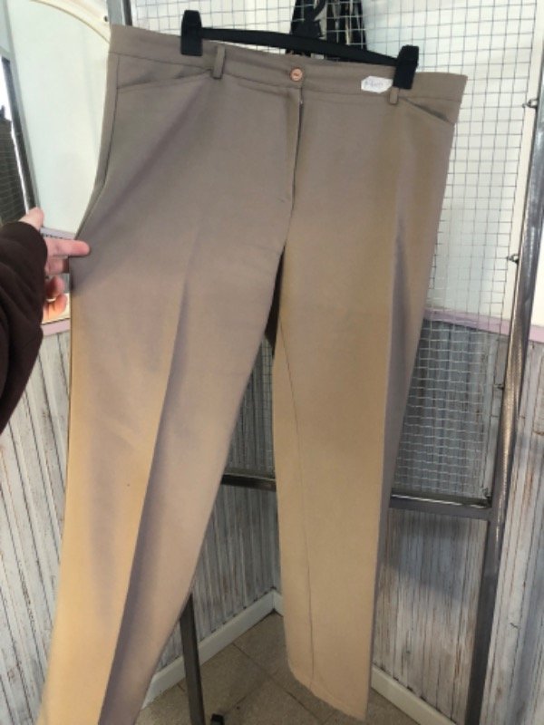 Producto - Pantalon sastrero //bju// talle 42