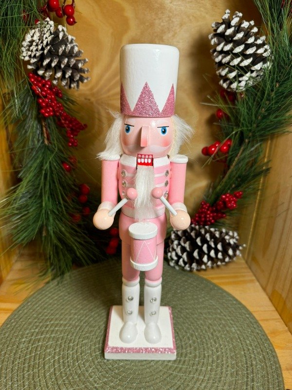 Producto - Cascanuez 30 cm Pink Tambor cód. 3018 (Efectivo: 39.920)