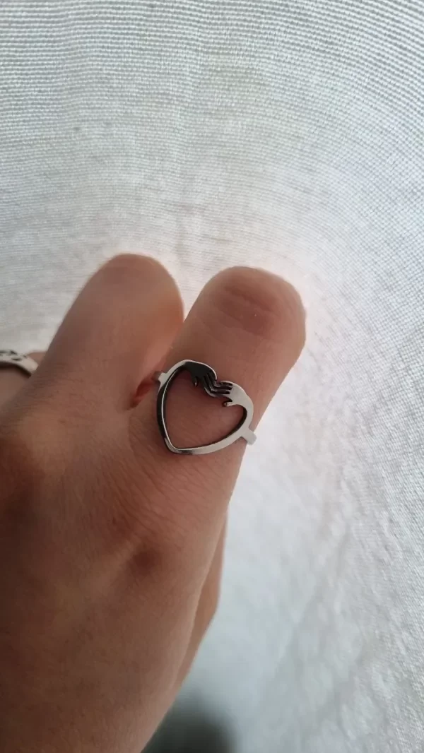 Producto - Anillo manitos corazon aq talle 19