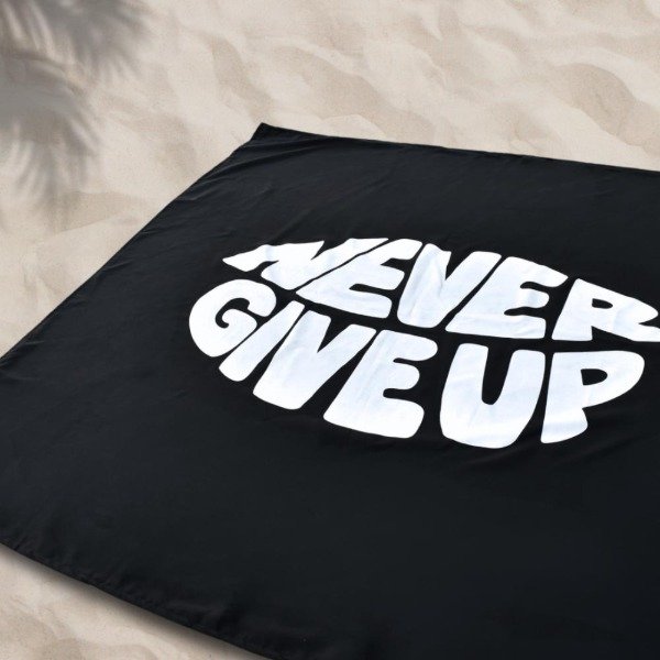 Producto - Lona Playera Cuadrada  Negra "Never Give Up"