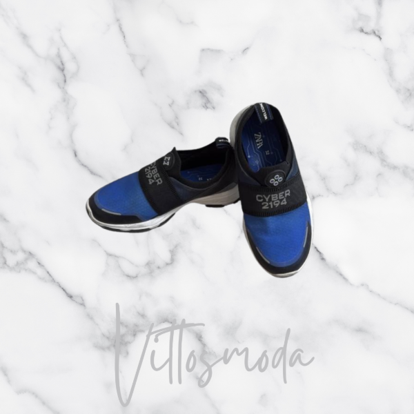 Producto - Blue and black