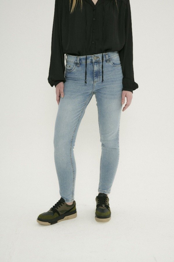 Producto - JEAN MOM CELESTE