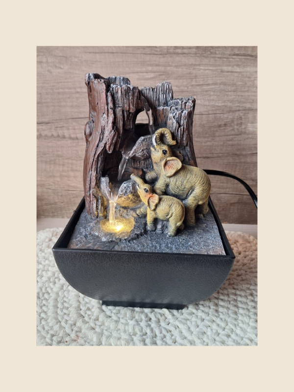Producto - Fuente de agua "Familia elefantes"