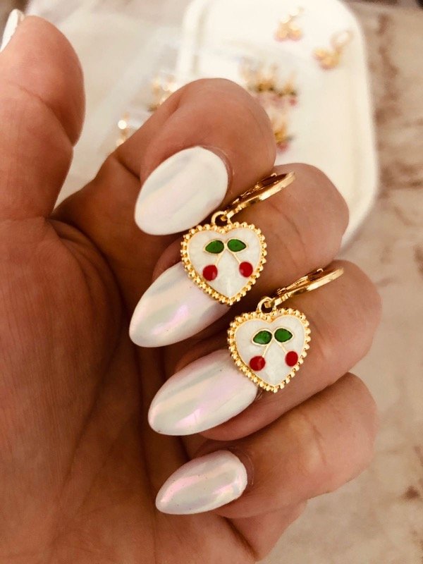 Producto - Love con cherry Golden x par Acero Dorado