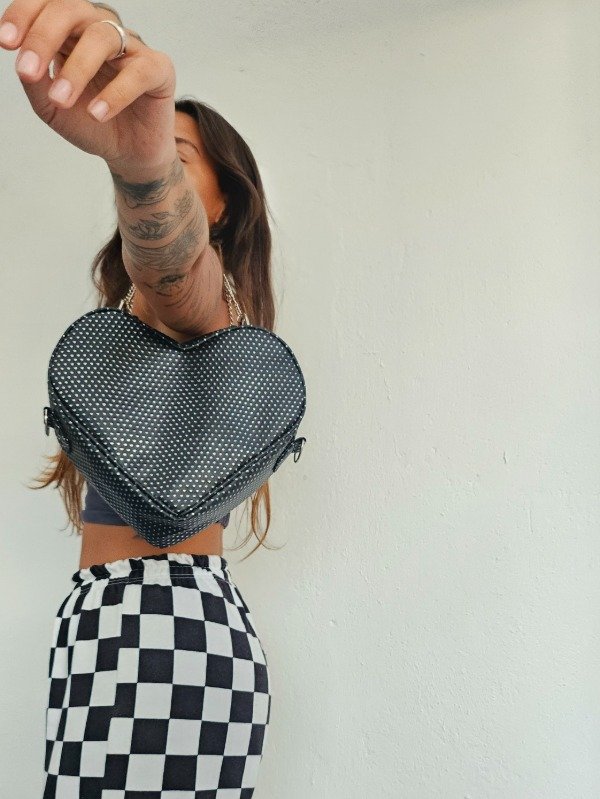 Producto - Bandolera corazon negro