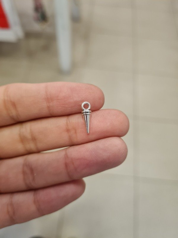 Producto - DIJE PLATEADO PÚA