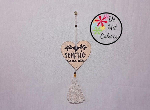 Producto - Colgante Sonríe cada día