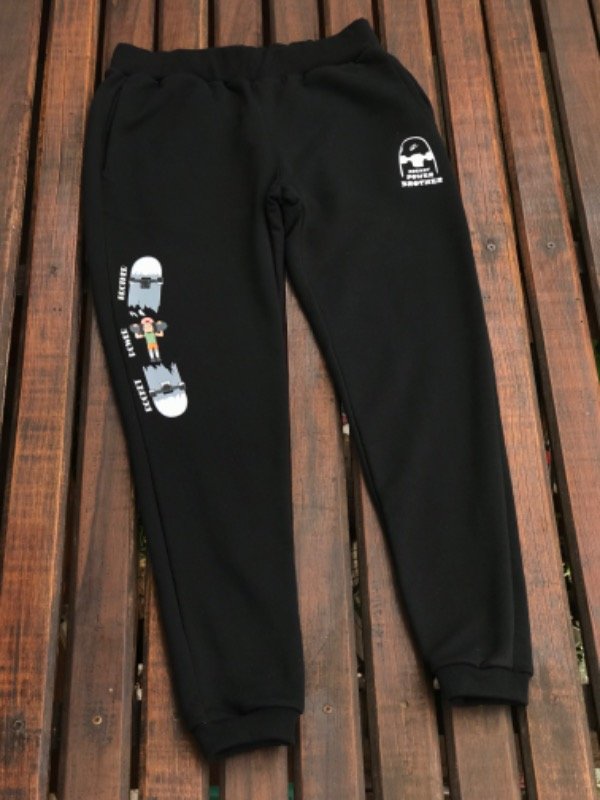 Producto - Jogging Skate Negro