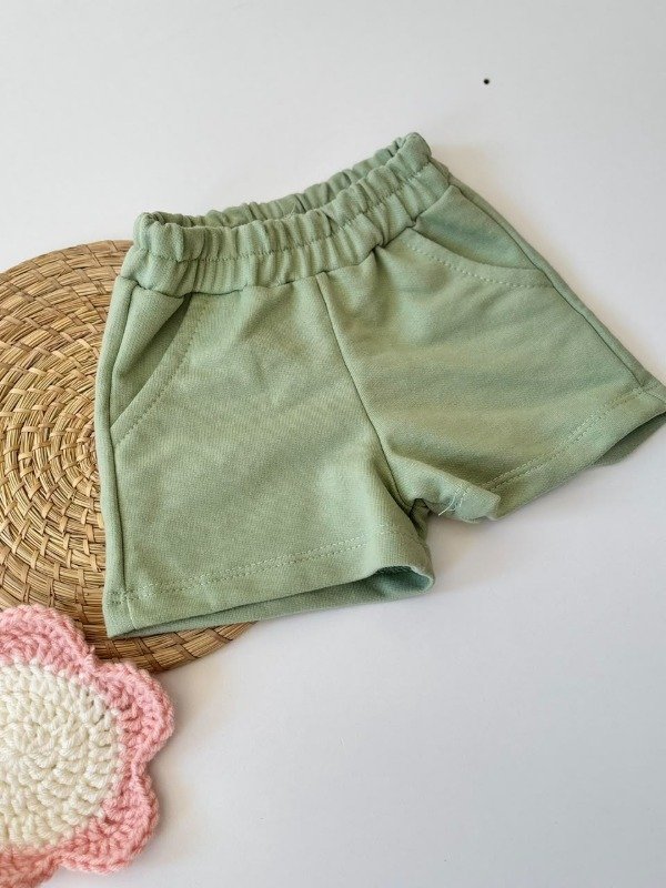 Producto - Short Liso de algodón con bolsillos - 0