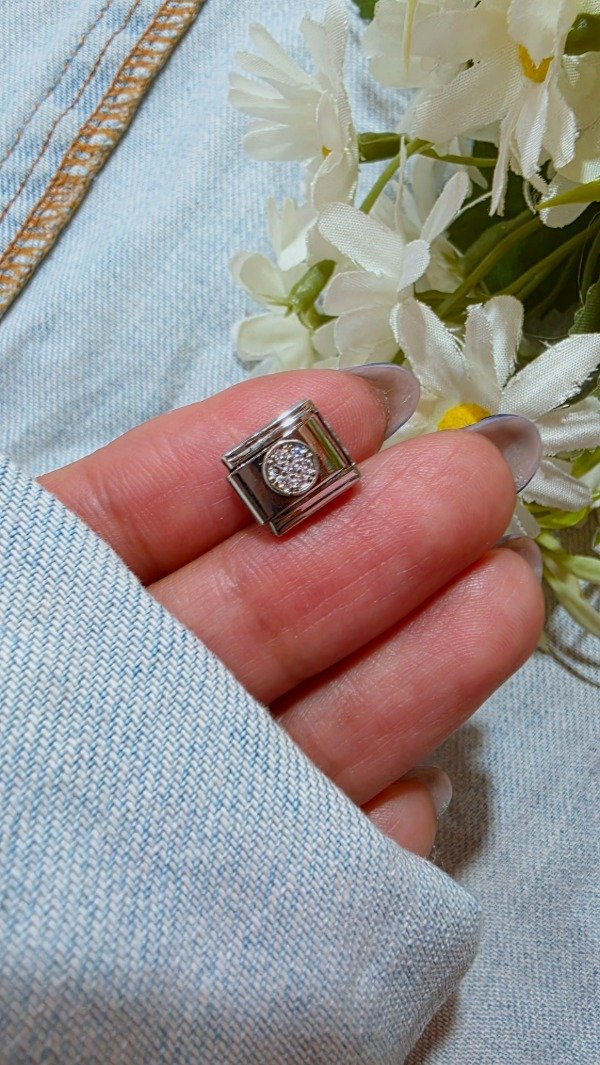 Producto - Charms cubic circular AQ