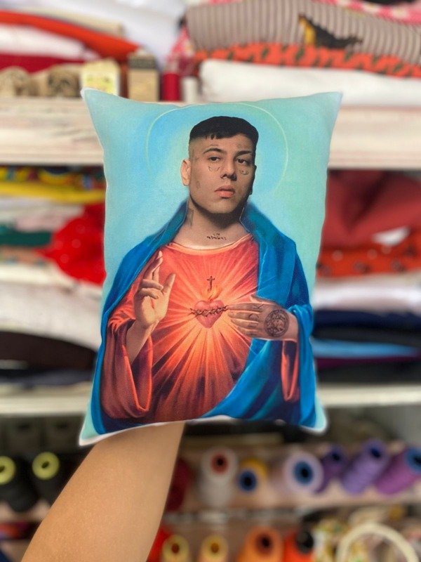 Producto - Muñeco Duki 03