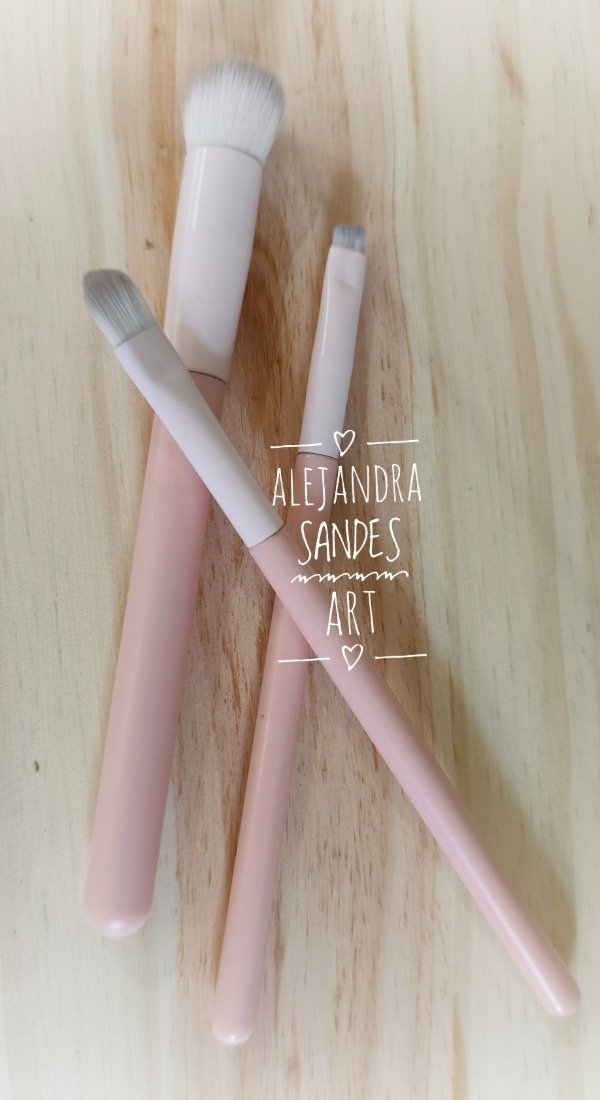Producto - Set de pinceles suaves Rosa
