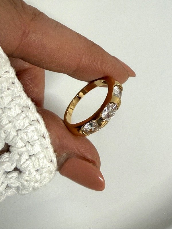 Producto - ND101 Anillo con piedras cristal