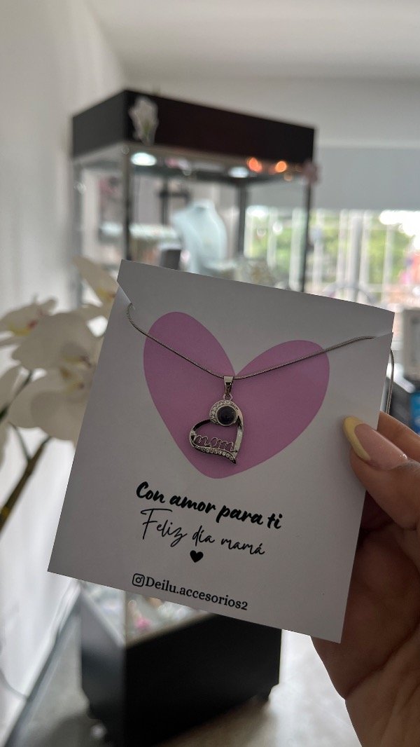 Producto - Collar mamá te amo en 100 idiomas - 1