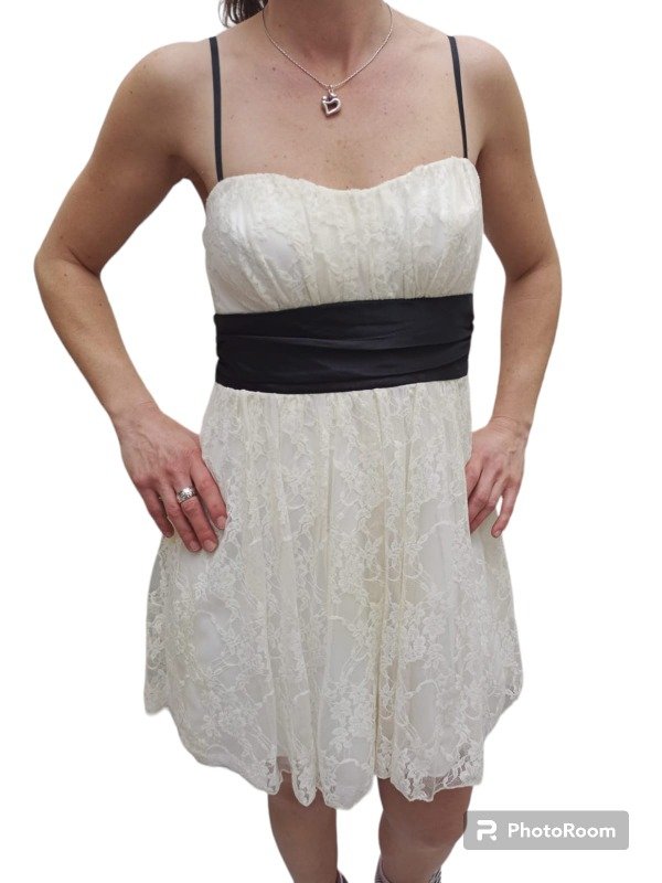 Producto - Vestido de Encaje