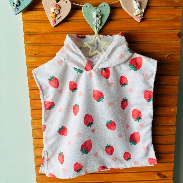 Producto - Toalla Poncho Frutillas