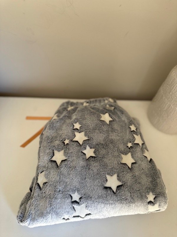 Producto - Pantalón pijama polar soft gris estrellas