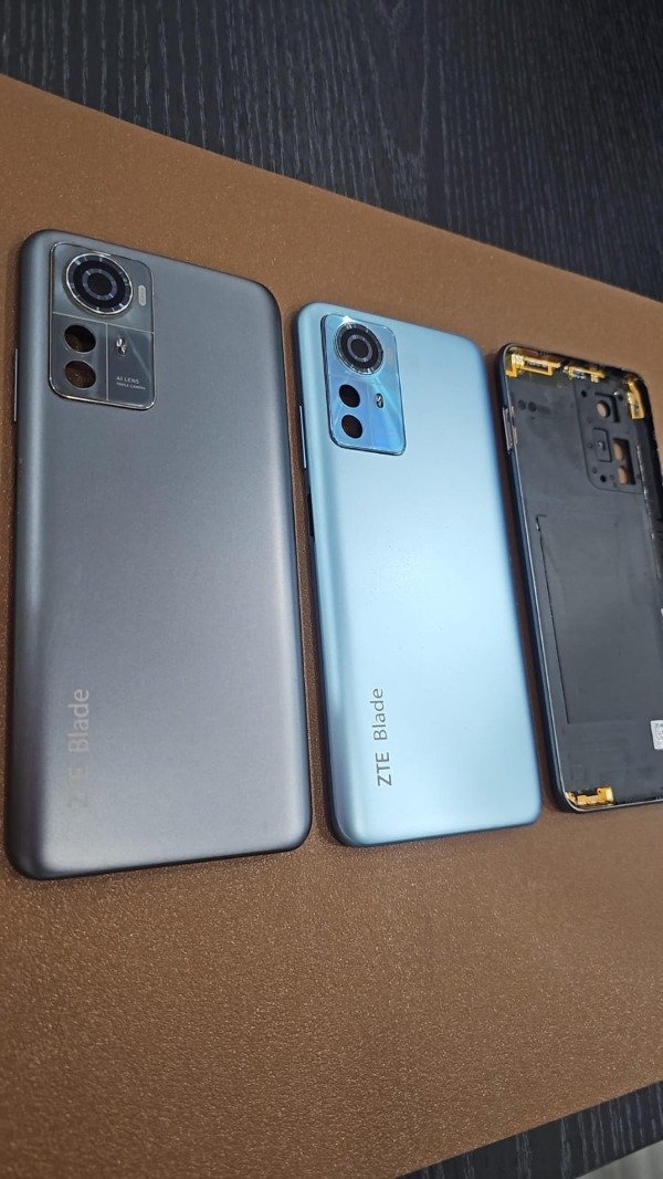 Producto - TAPA ZTE A72S ORIGINAL CON VIDRIO DE CAMARA