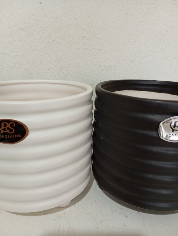 Producto - MACETAS DE CERAMICA RS
