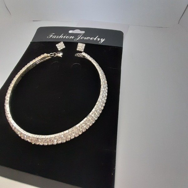 Producto - Conjunto chocker 3 tiras stras