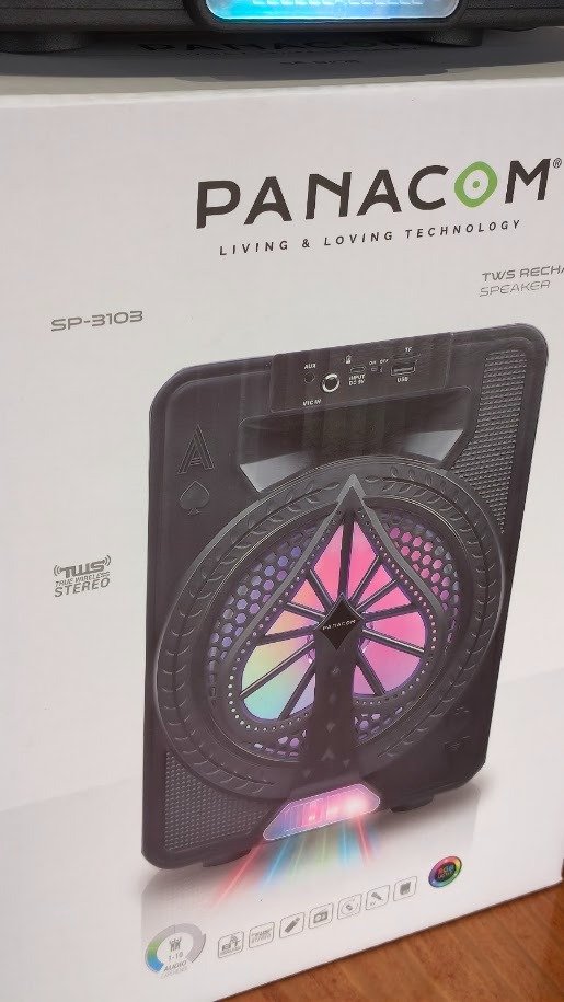 Producto - Parlante Bluetooth Portátil Panacom SP-3103 6W Negro LED Luces - 1