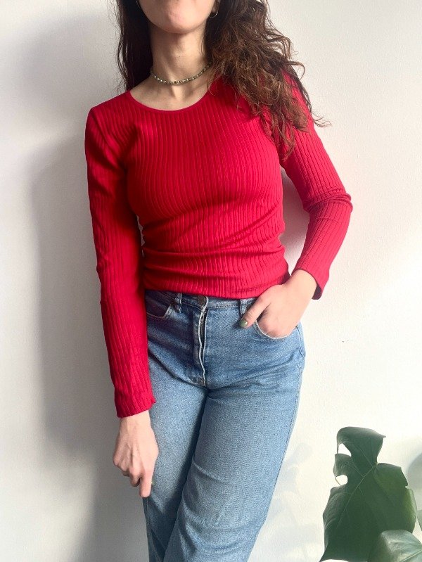 Producto - Camiseta Térmica - Tulipán Roja