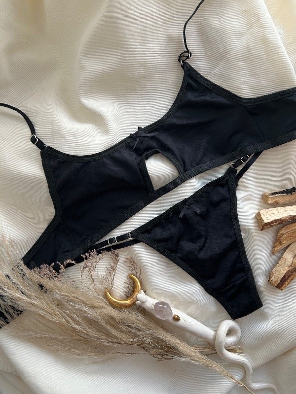 Producto - Conjunto Carilo Negro