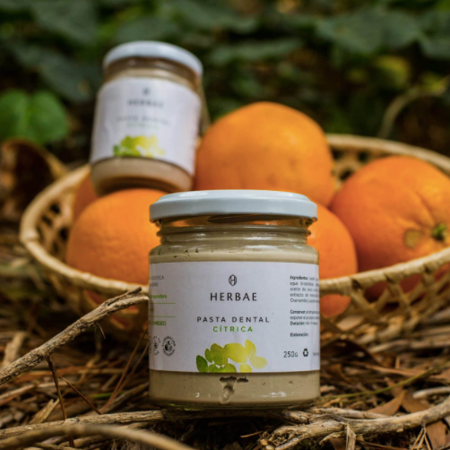 Producto - Pasta dental cítrica "Herbae"