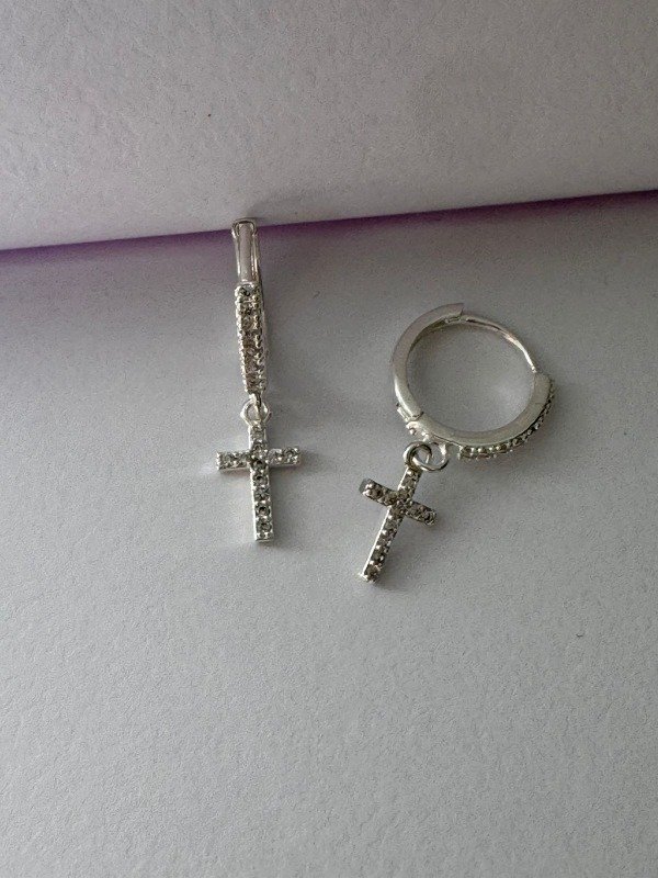 Producto - ARGOLLA CRUZ