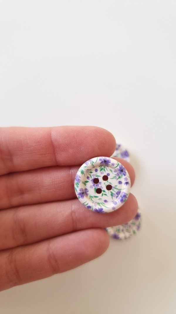 Producto - Botón redonde madera 20mm modelo 6