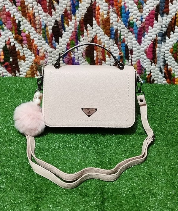 Producto - Linea Vlady!! Carterita morral pompon