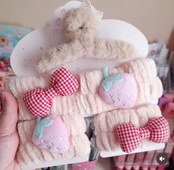 Producto - Set de vincha muñequeras y broches para skincare