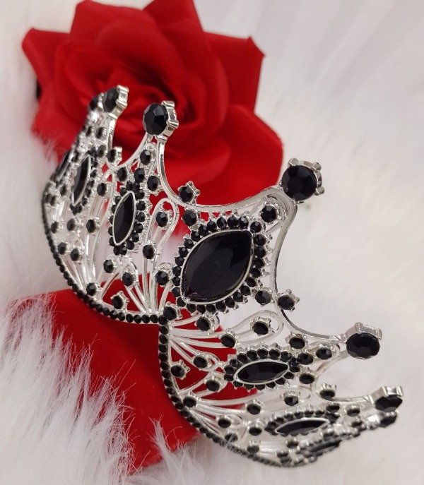 Producto - tiara Strass metal alto 7 CM  negra