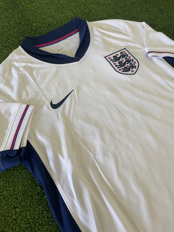 Producto - Inglaterra Local 2024 Versión Hincha
