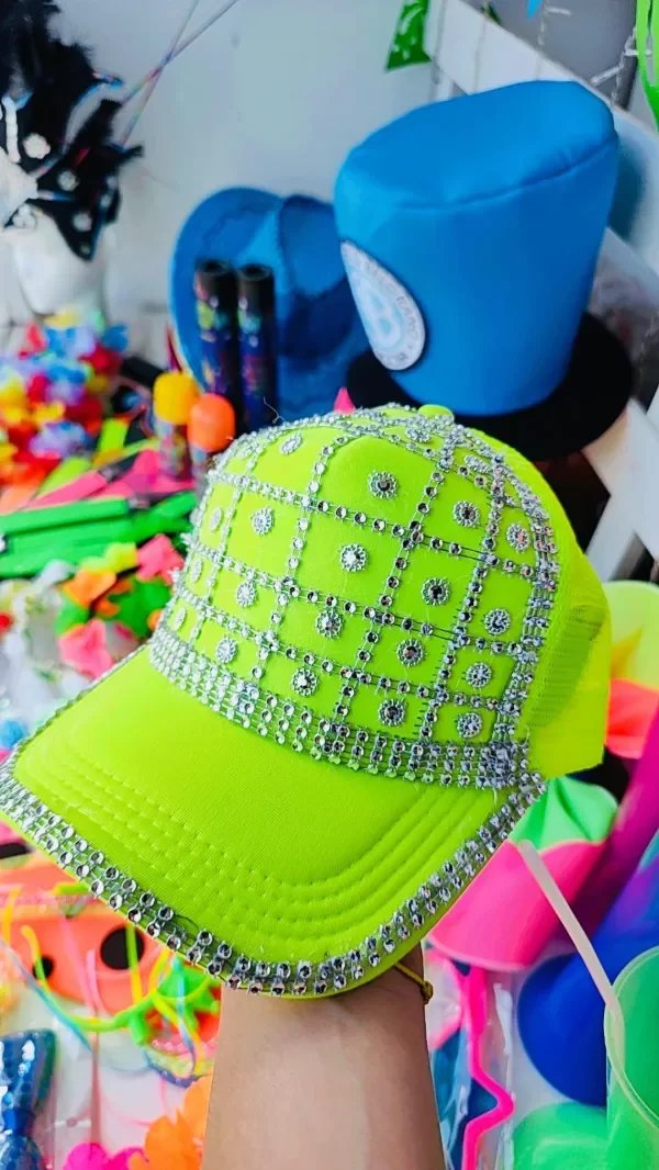 Producto - Gorra Amarillo Fluo con Strass y Luz
