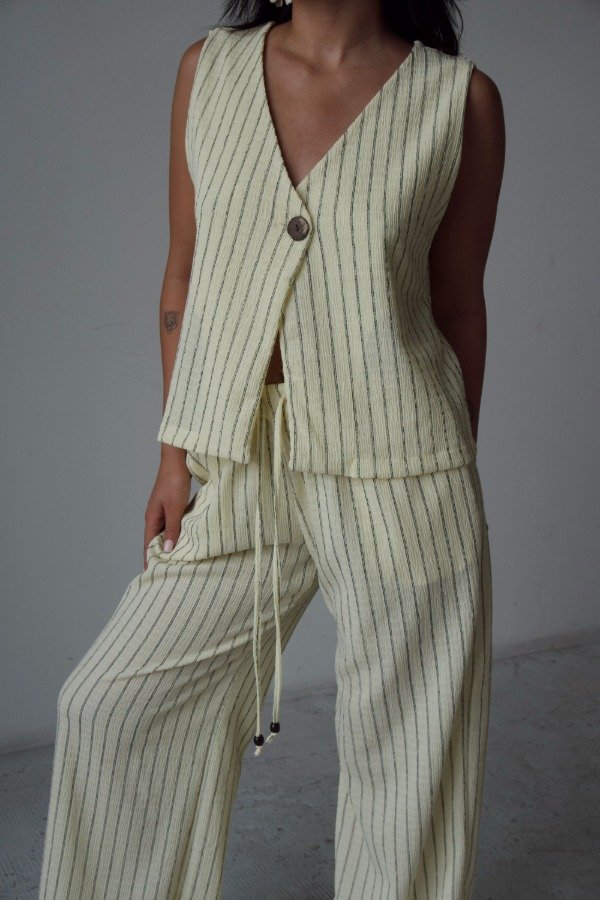 Producto - Chaleco AMBAR- 8500 Abonando por transf.