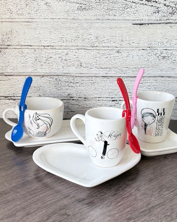 Producto - Kit N6 "Frases Mujer" 2 Bombé + 1 Taz + 3 Band. Surtidas + 3 Cuch.