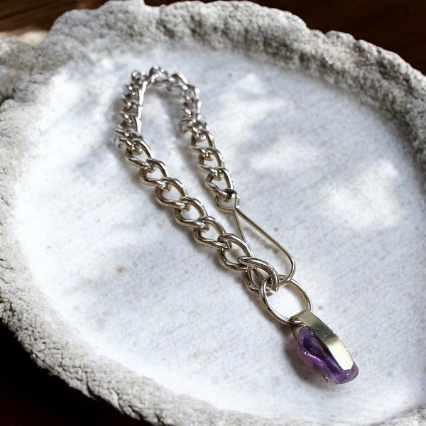 Producto - Charm con piedra natural Amatista