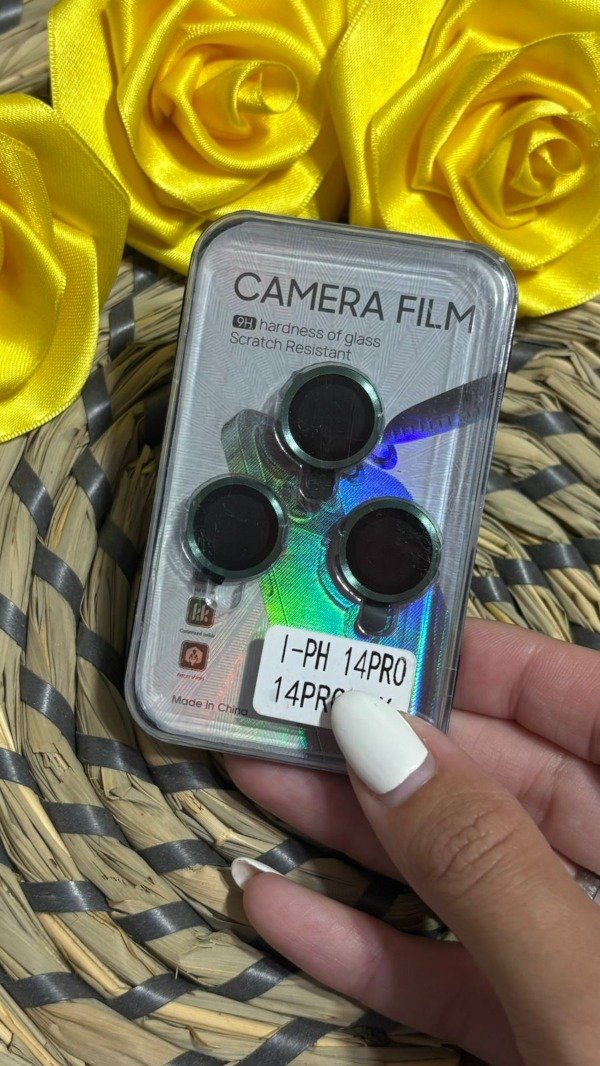 Producto - Protector cámara verde metalizado - iPhone 14pro/14pro max