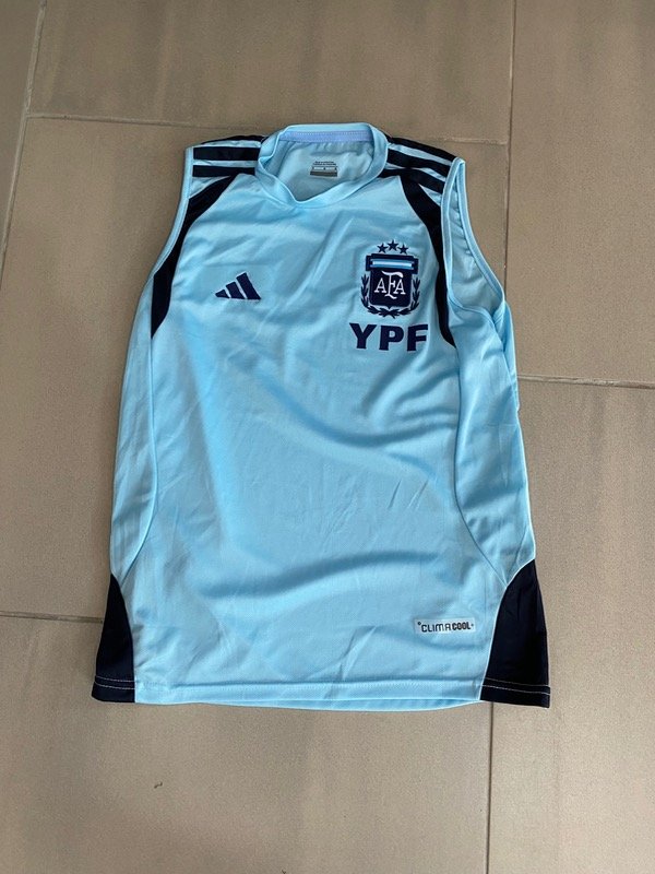 Producto - Musculosa argentina entrenamiento celeste