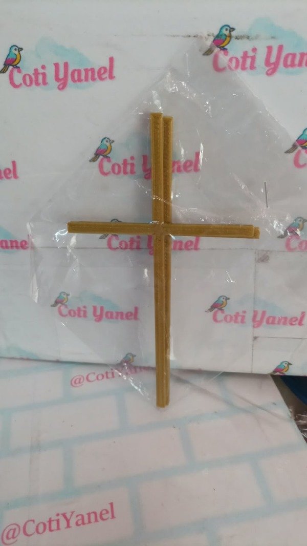Producto - Cruz plastico 12cm